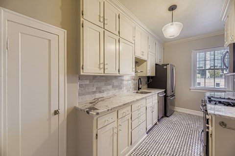 Floor plan for 1 bed, 1 bath, 988 sqft